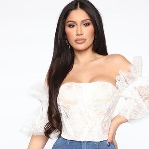 White/combo top, Medium